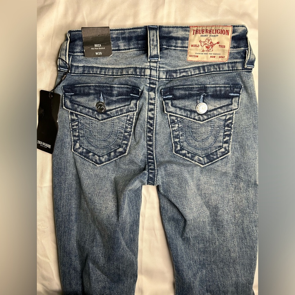 True Religion Women MID RISE BOOTCUT Jeans